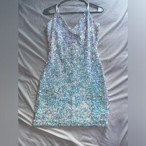 sequin Windsor homecoming dress